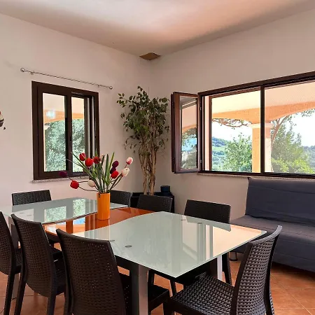 Casa Immersa Nella Natura Con Vista Mare E Monti Sardegna